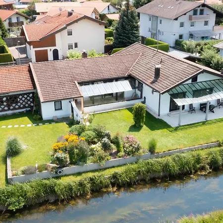 Fischerhaus Am Moosbach Mit Sauna Nyaraló Grassau